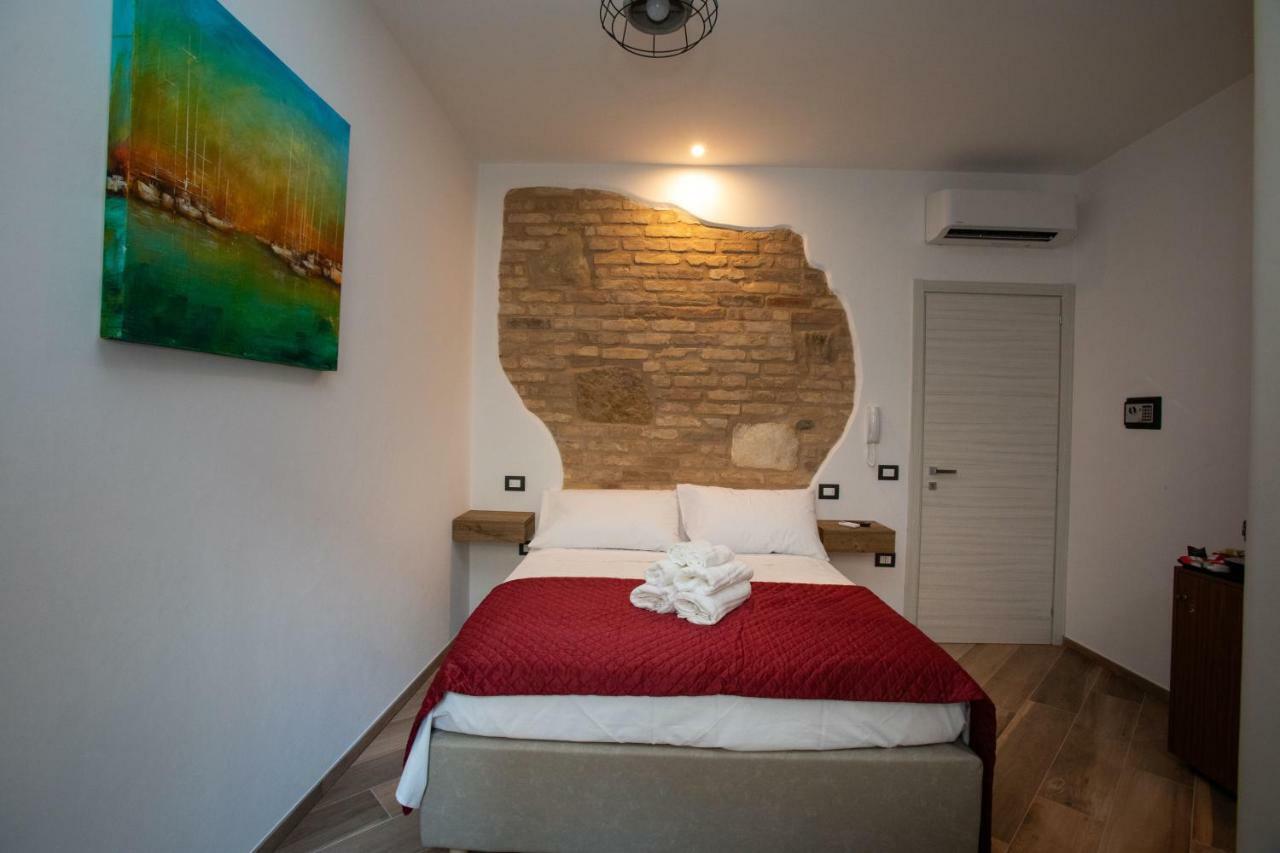 Al 54 Accommodation San Benedetto del Tronto Eksteriør bilde
