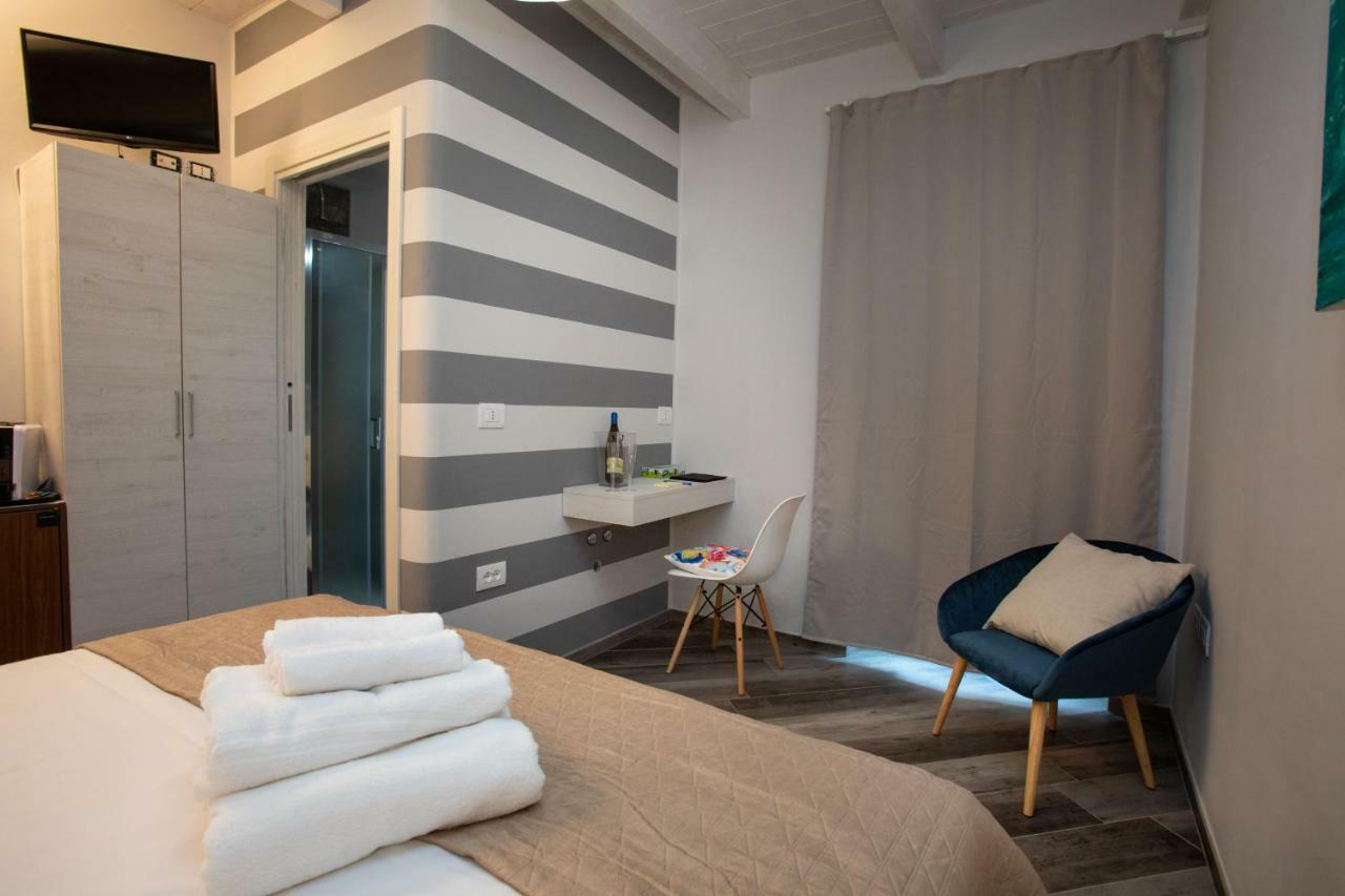 Al 54 Accommodation San Benedetto del Tronto Eksteriør bilde