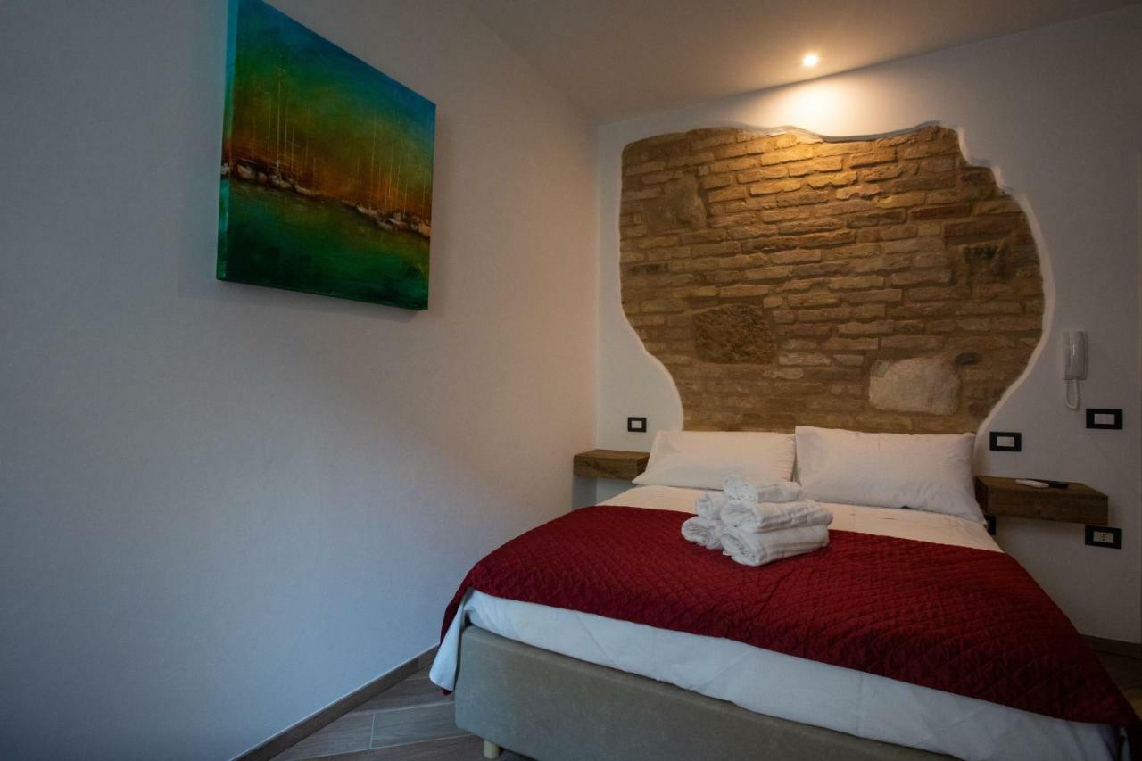 Al 54 Accommodation San Benedetto del Tronto Eksteriør bilde